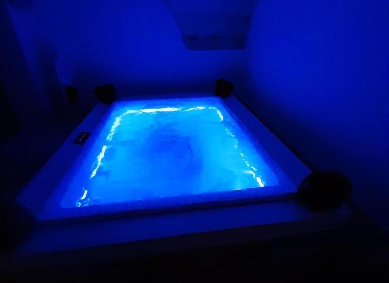 مبيت وإفطار Christian S Suites & Spa