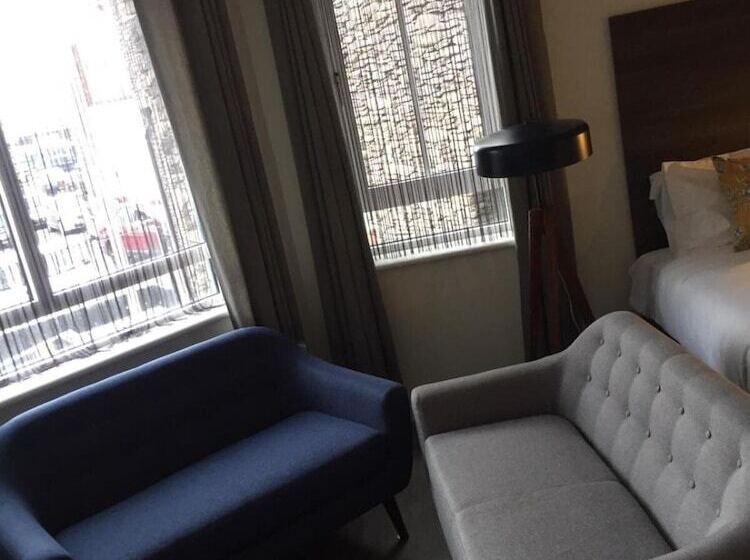 Отель Base Dingle