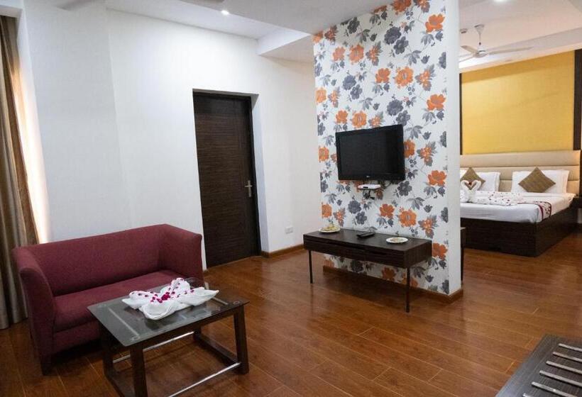 호텔 Hyphen Premier Business