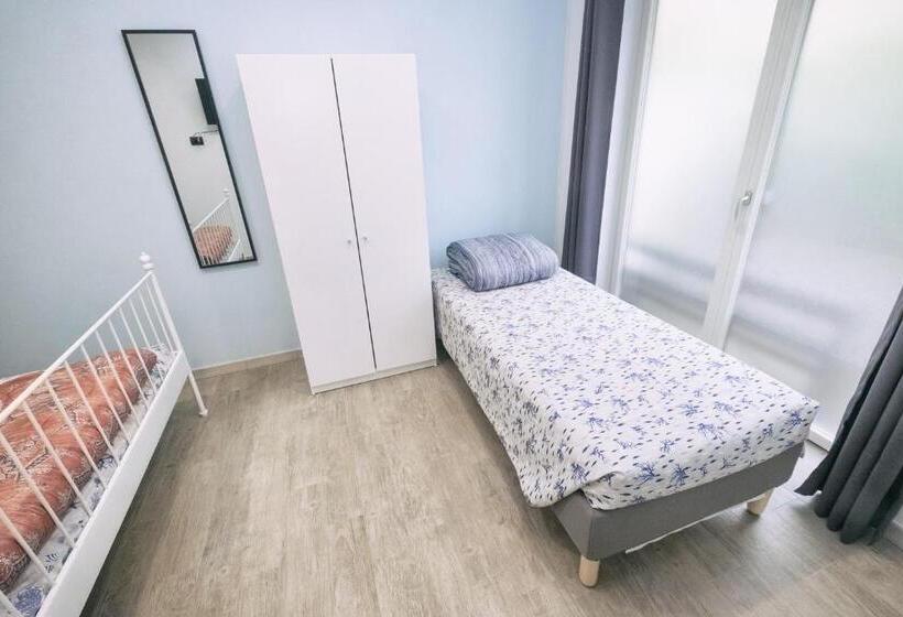 پانسیون Affittacamere Sciacchetra