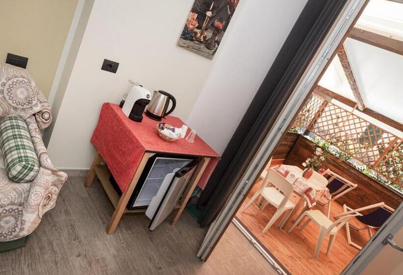 پانسیون Affittacamere Sciacchetra