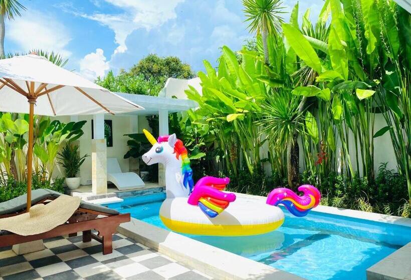 פנסיון Villa Serenity