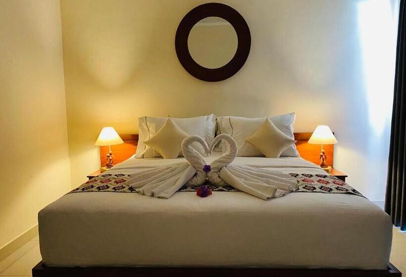 פנסיון Villa Serenity