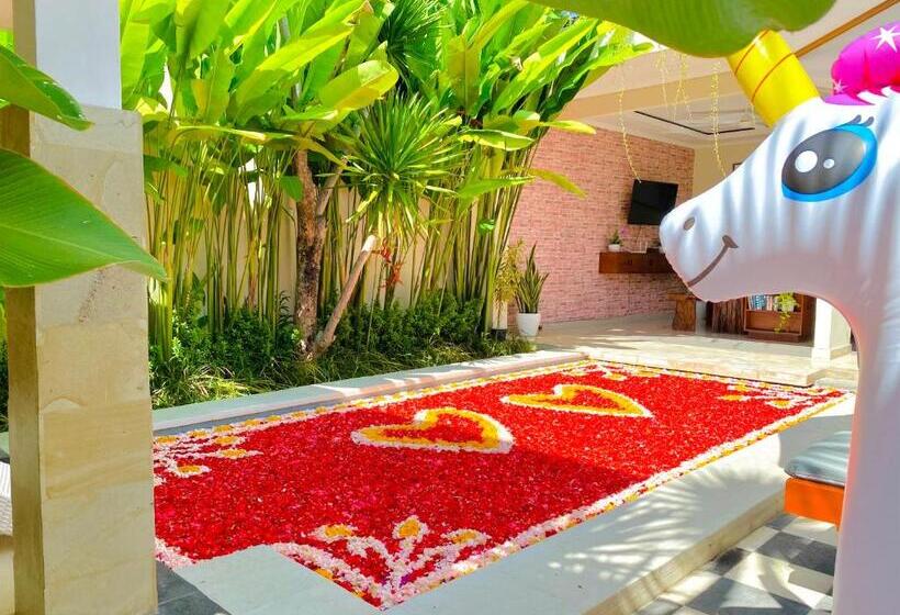 פנסיון Villa Serenity