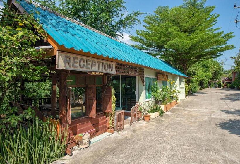 Raknatee Countryhome Resort