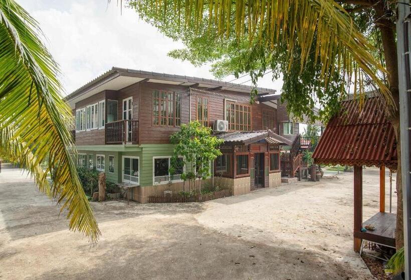 Raknatee Countryhome Resort