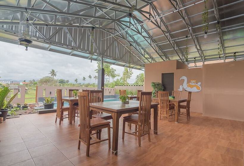 Reddoorz Hostel @ Grand Pangandaran