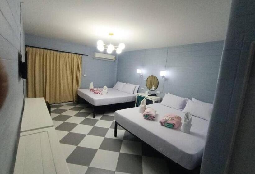 Общежитие At Night