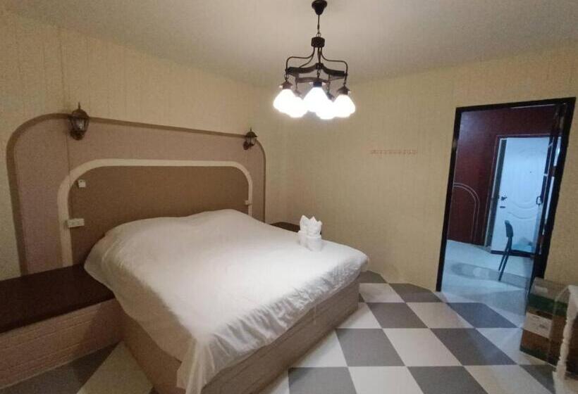 Общежитие At Night