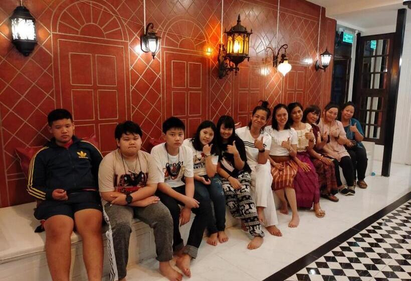 Общежитие At Night