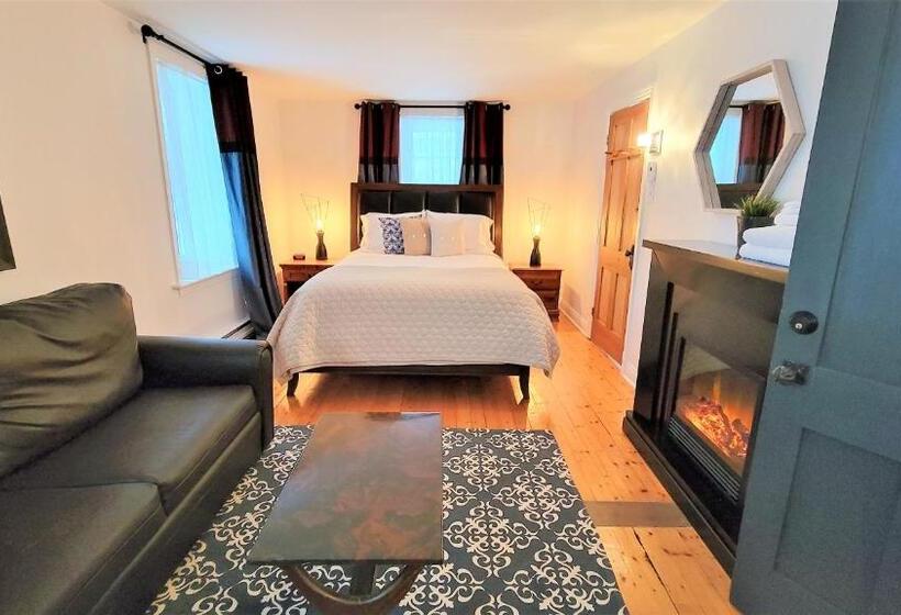 הוסטל Auberge Du Vignoble Bromont