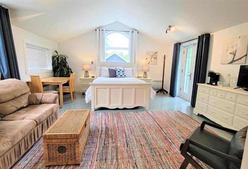 Общежитие Auberge Du Vignoble Bromont