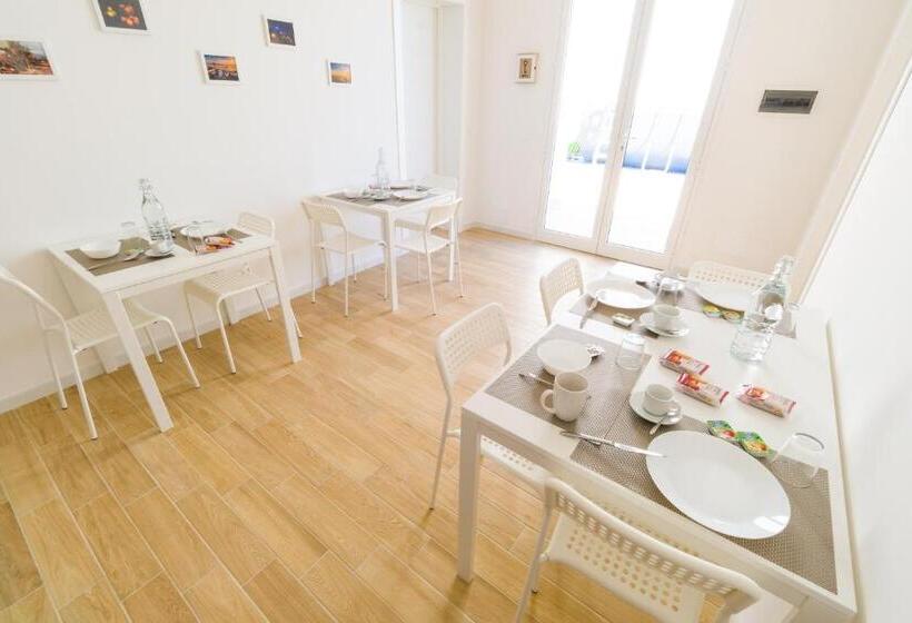 تختخواب و صبحانه Stabile Hospitality