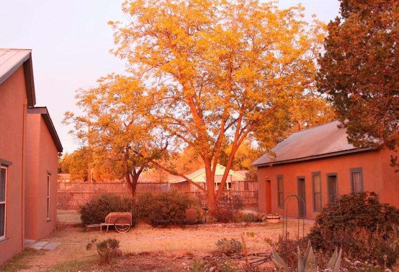 צימר Veranda Historic Inn