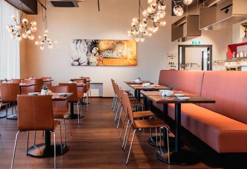 هتل Amedia Express Graz Airport, Trademark Collection By Wyndham