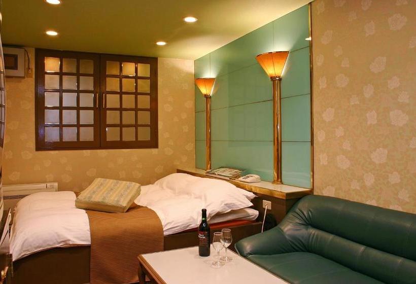 Отель Chapel Story Sakaihigashi