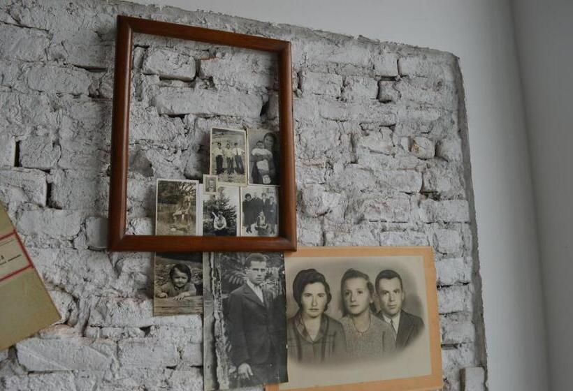 Mystic River Design Hostel