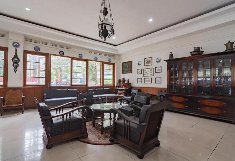 펜션 Reddoorz Near Institut Teknologi Bandung 2