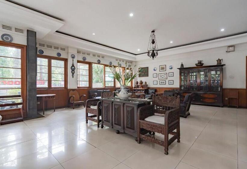 펜션 Reddoorz Near Institut Teknologi Bandung 2