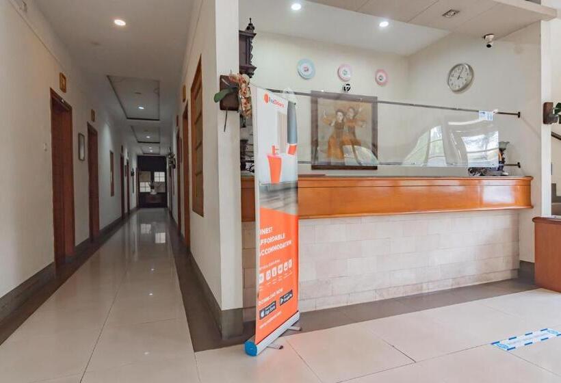 펜션 Reddoorz Near Institut Teknologi Bandung 2