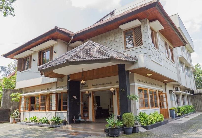 펜션 Reddoorz Near Institut Teknologi Bandung 2