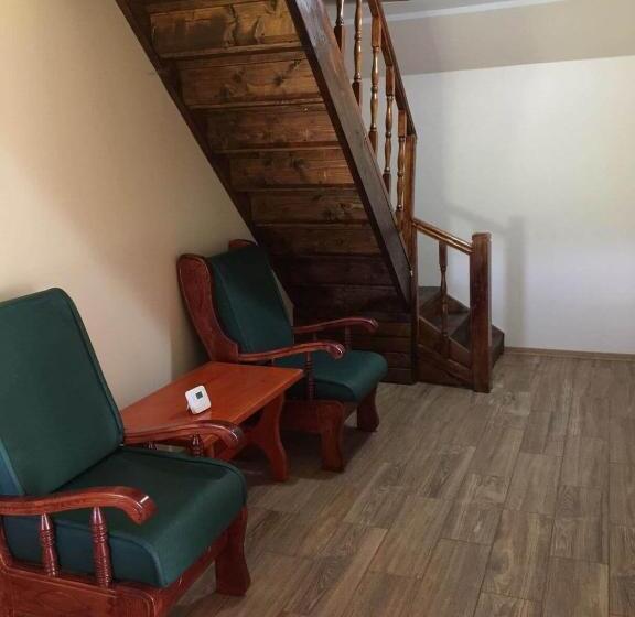 Пансион Transilvania Garden House