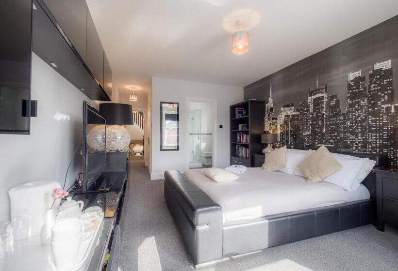 Tlc Exmouth Bed And Breakfast