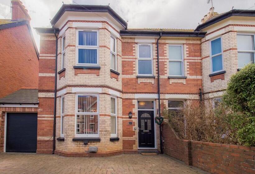 Tlc Exmouth Bed And Breakfast