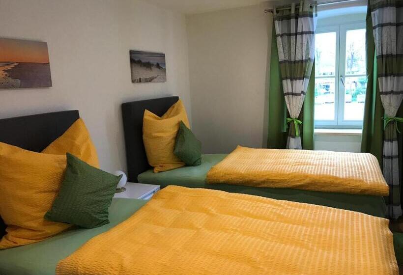 הוסטל Gästehaus Sarker