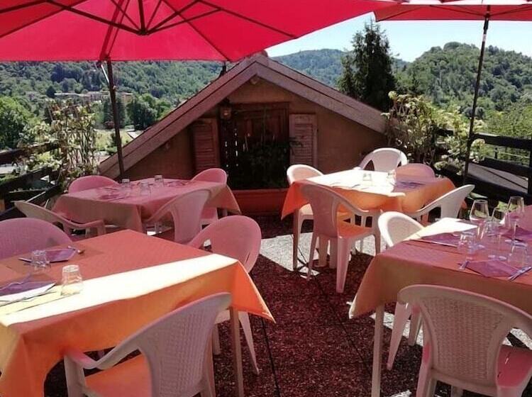住宿加早餐  Fattoria Del Pino