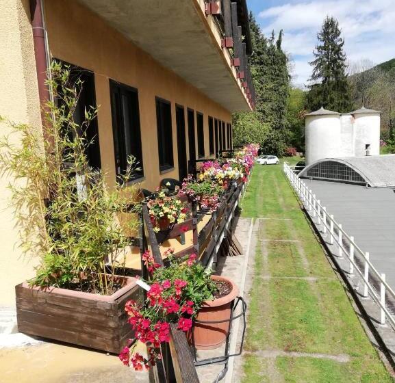 住宿加早餐  Fattoria Del Pino