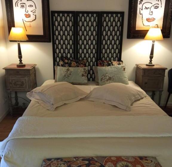 تختخواب و صبحانه Le Dit Vin Secret