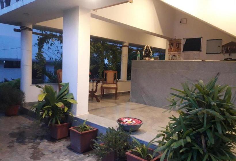 호텔 Alice Paradise By Moonrakers