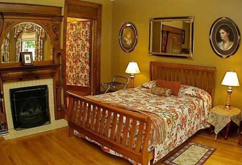 酒店 Antigonish Victorian Inn