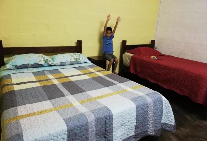 هتل Hospedaje Mara