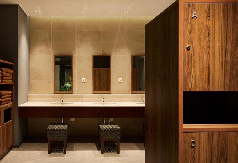 호텔 Isoras Cikarang