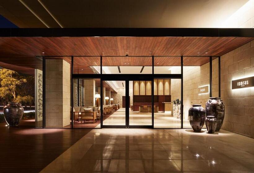 호텔 Isoras Cikarang