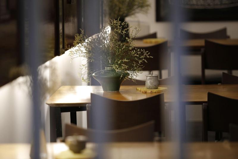 هتل Purple Hue Central Hub