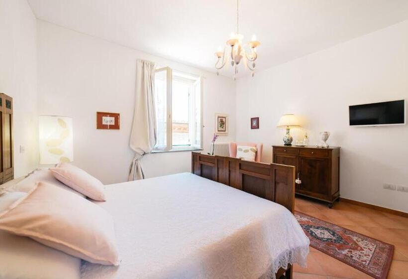 펜션 Bb Porta Augustea   Fano