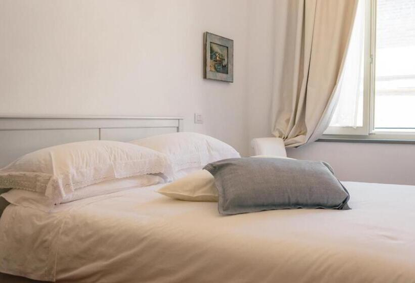 펜션 Bb Porta Augustea   Fano