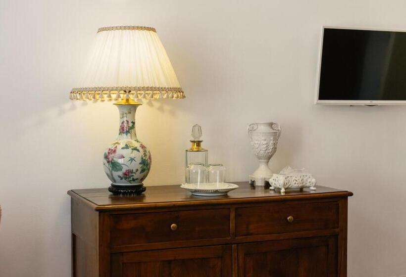 펜션 Bb Porta Augustea   Fano