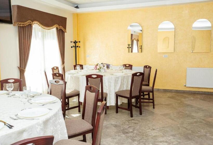 膳宿费 Magic Garden By Vlăduț