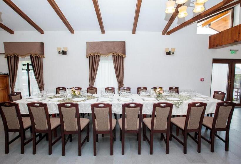 膳宿费 Magic Garden By Vlăduț