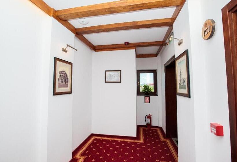 膳宿费 Magic Garden By Vlăduț