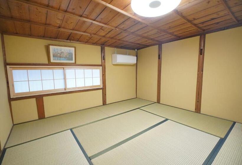 پانسیون Uji Tea Inn