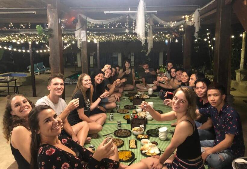 هاستل Nomadders Ha Giang