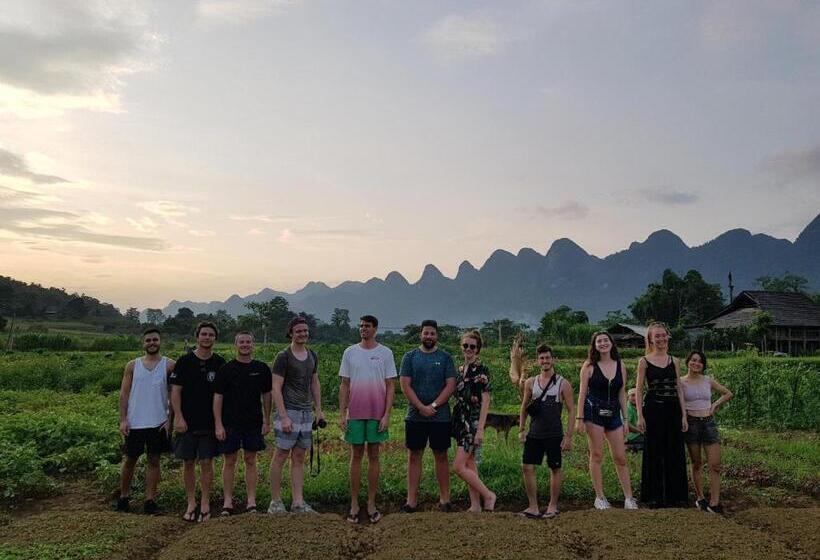 هاستل Nomadders Ha Giang