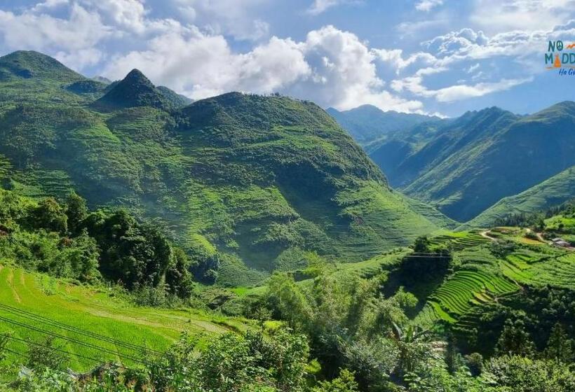 هاستل Nomadders Ha Giang