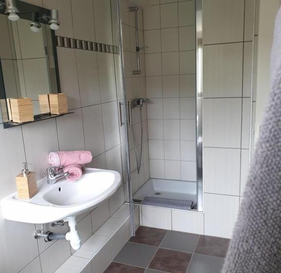 민박 Au Wingenerhof