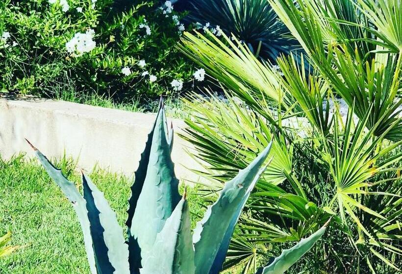 민박 Chambres D'hôtes Les Garçons